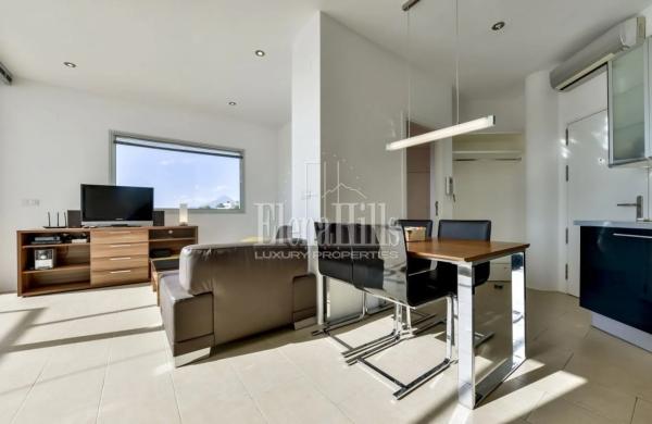 Casa independiente en calle Principal de la Serra