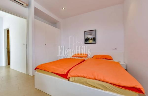 Casa independiente en calle Principal de la Serra