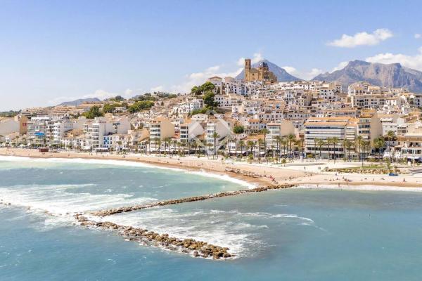 Piso en calle Conde de Altea