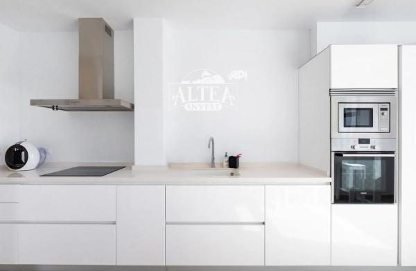 Casa independiente en calle Serrella