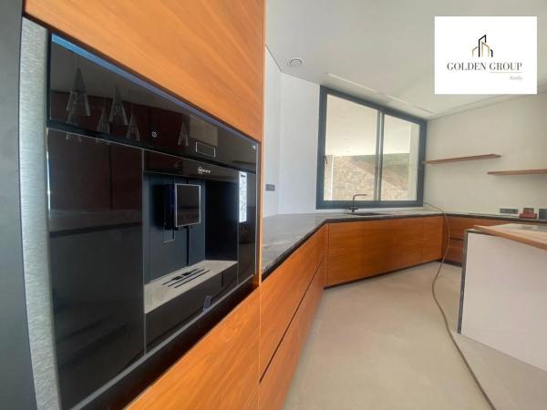 Casa independiente en calle Inglaterra