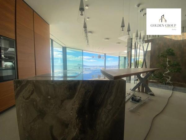 Casa independiente en calle Inglaterra