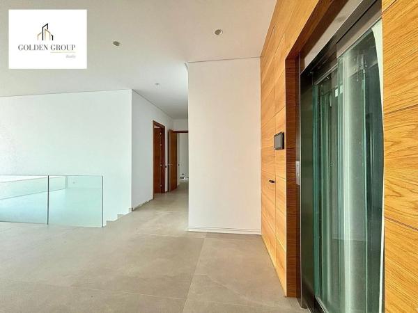 Casa independiente en calle Inglaterra