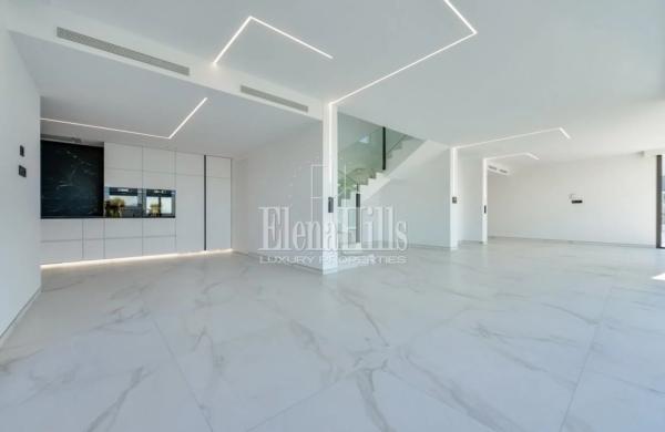 Casa independiente en calle Italia