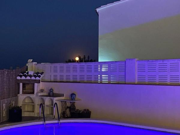 Casa independiente en Urbanització el Tosal