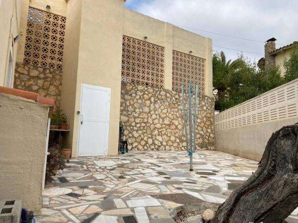 Casa independiente en Urbanització el Tosal