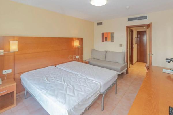 Estudio en Urbanización Caleta, 28 a