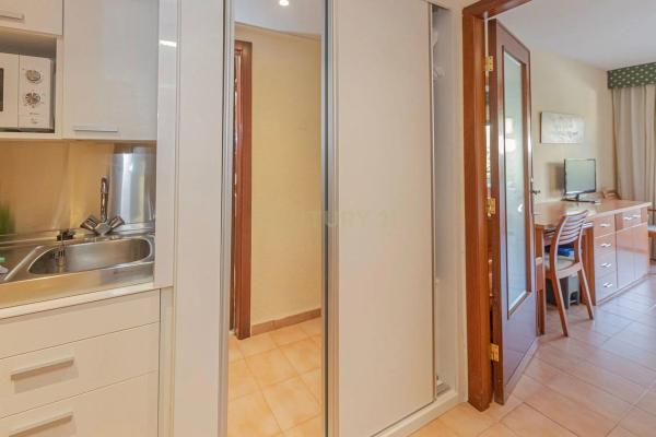 Estudio en Urbanización Caleta, 28 a