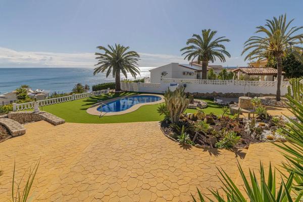 Casa independiente en Partida Los Pinos, 22 -8