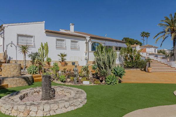 Casa independiente en Partida Los Pinos, 22 -8