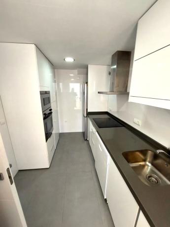 Dúplex en avenida Rosa de los Vientos