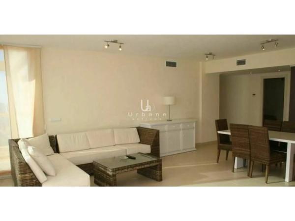 Ático en avenida Juan Carlos i