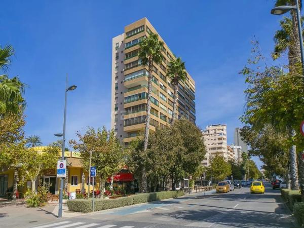 Piso en avenida Europa, 1