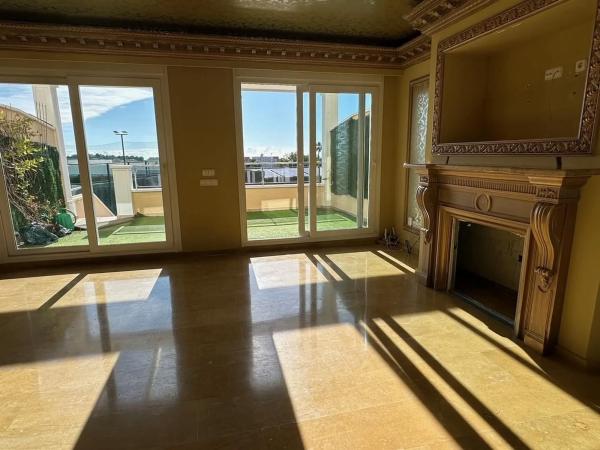 Dúplex en Partida Villas Estacion