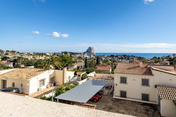 Chalet adosado en Urbanización Canuta