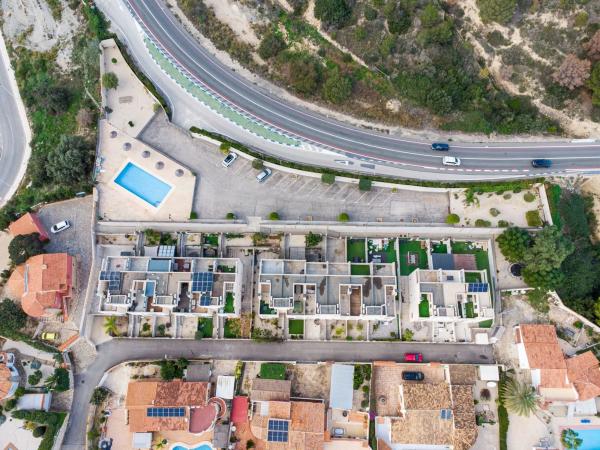 Chalet adosado en Urbanización Canuta