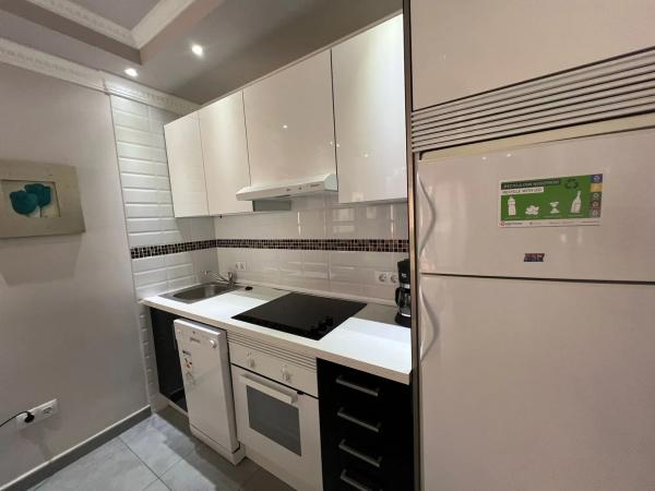 Piso en calle Delfín, 3