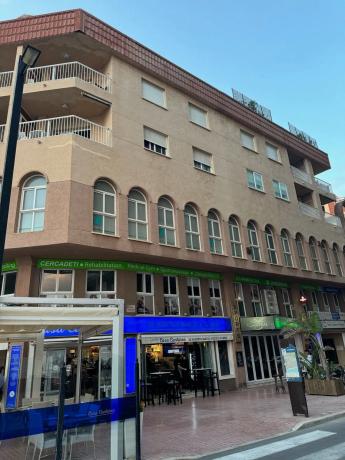 Piso en calle Delfín, 3