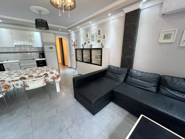 Piso en calle Delfín, 3