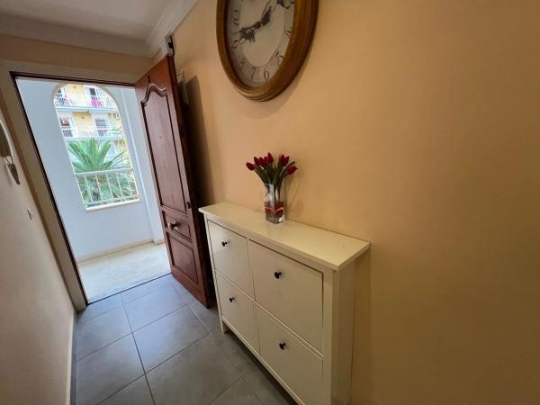 Piso en calle Delfín, 3