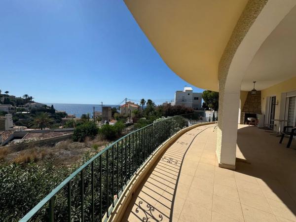 Casa independiente en Urbanización Canuta Baja