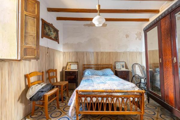 Casa de pueblo en calle de Pedro García Ortiz