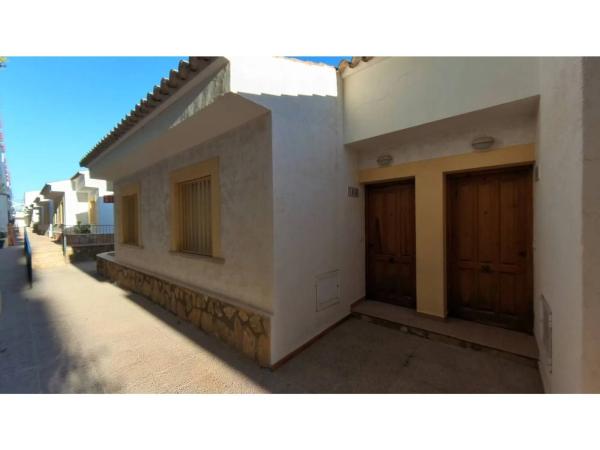 Chalet adosado en Partida Tosal de la Cometa