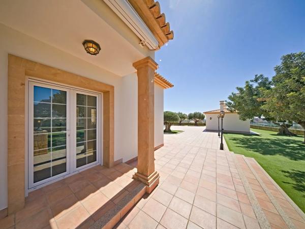 Casa independiente en Urbanizacion Ortenbach