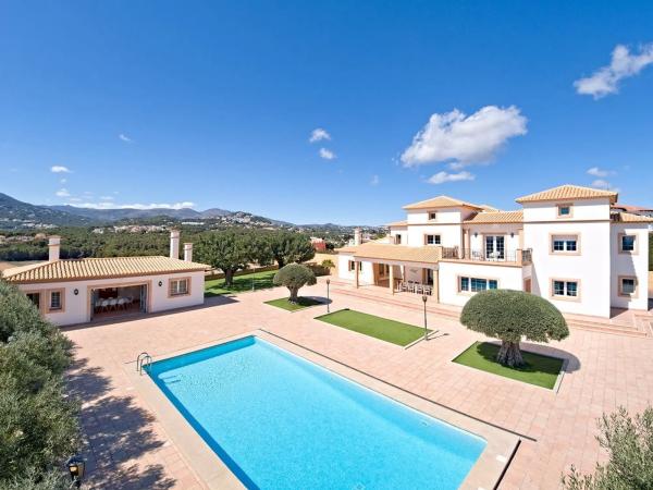 Casa independiente en Urbanizacion Ortenbach