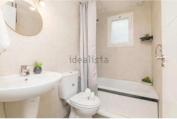 Chalet adosado en calle de Xipre, 156