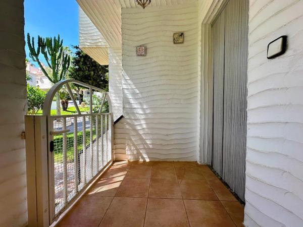 Chalet adosado en avenida del Carabasí