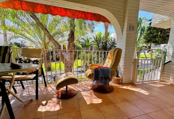 Chalet adosado en avenida del Carabasí