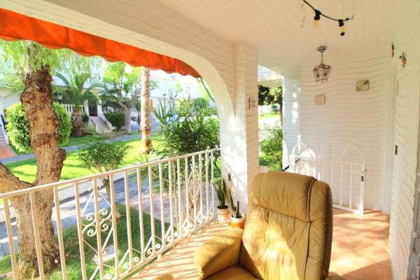 Chalet adosado en avenida del Carabasí