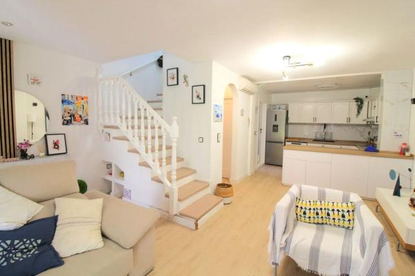 Chalet adosado en avenida del Carabasí