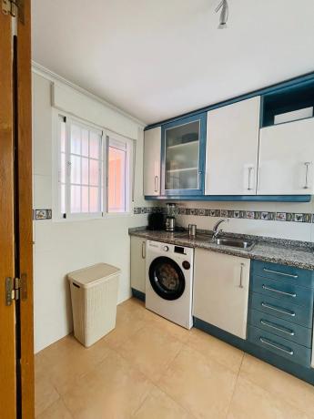 Chalet adosado en calle de Finlandia, 11