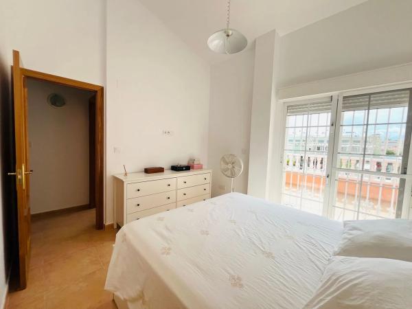 Chalet adosado en calle de Finlandia, 11