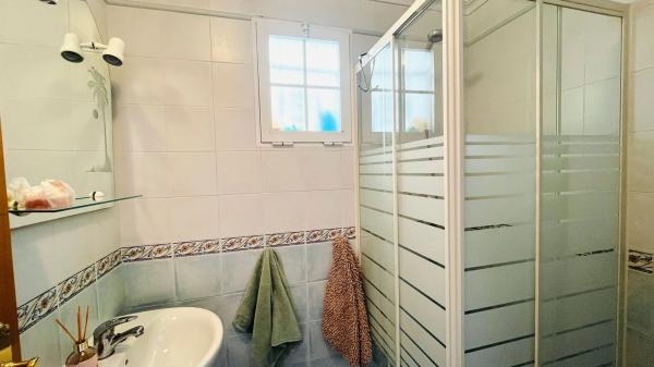 Chalet adosado en calle de Finlandia, 11