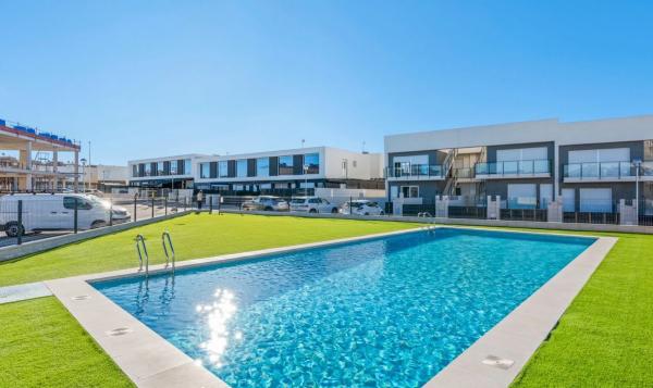 Piso en calle de Xipre, 70