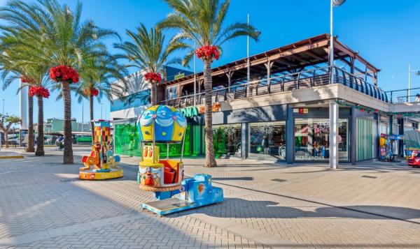 Piso en calle de Xipre, 70