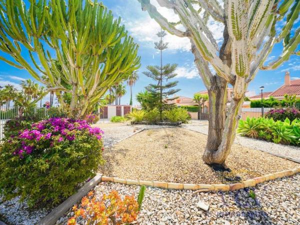 Chalet adosado en avenida D'Escandinàvia