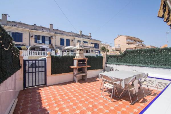 Chalet adosado en calle La Rioja s/n