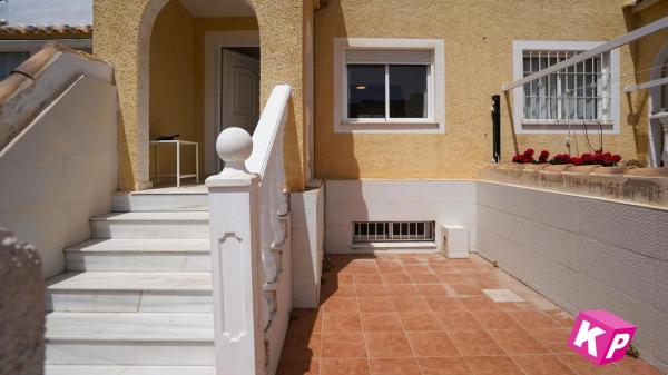 Chalet adosado en calle de Orden Jonico