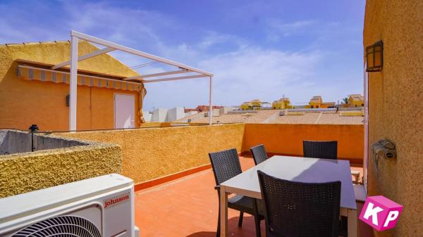 Chalet adosado en calle de Orden Jonico