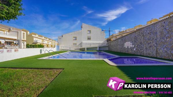 Chalet adosado en calle de Orden Jonico