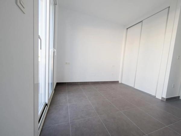 Casa independiente en calle Malta