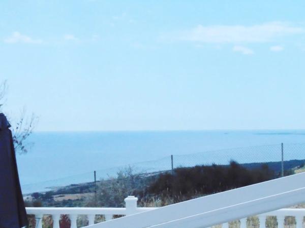 Chalet pareado en calle La Rioja