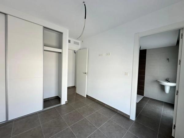 Casa independiente en calle de Creta