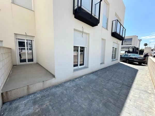 Casa independiente en calle de Creta