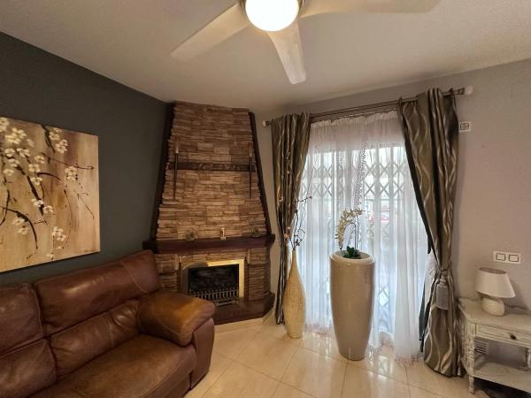 Chalet adosado en calle Monte de Santa Pola