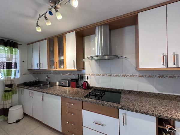 Chalet adosado en calle Monte de Santa Pola